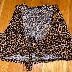 Tie front cheetah print crop